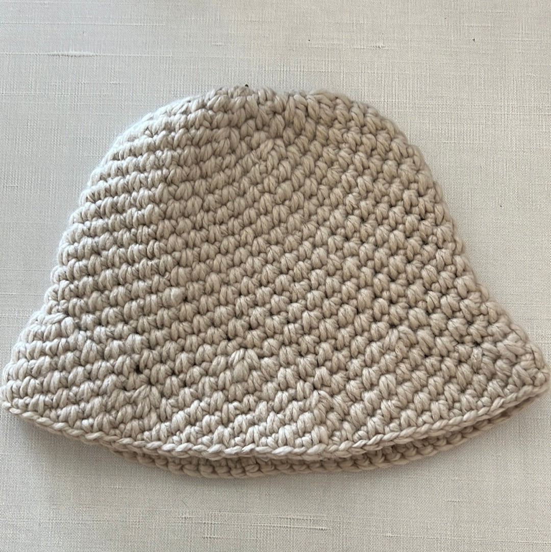 Cable Beanie Woven