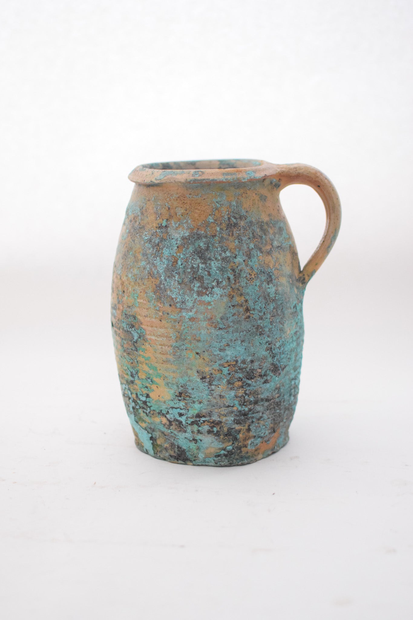 Chippy French Pitcher Vessel