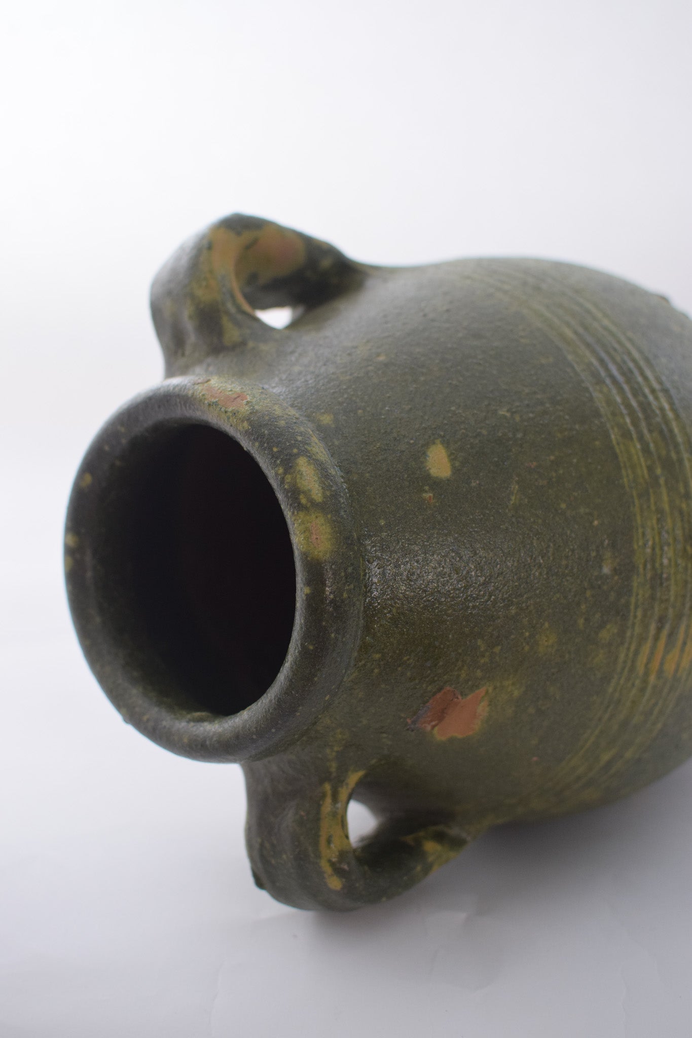 Victoire Olive Vessel