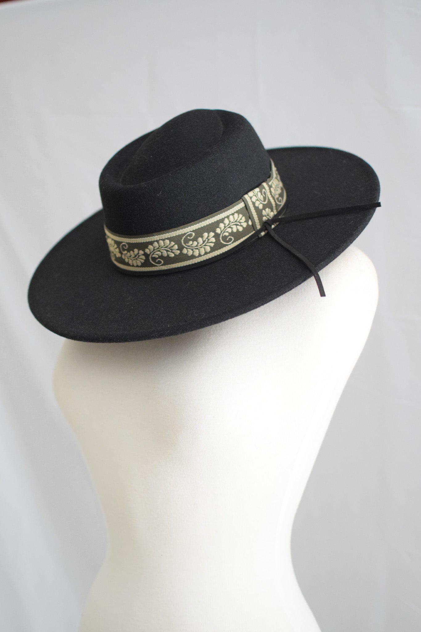 Tribal Hat Black