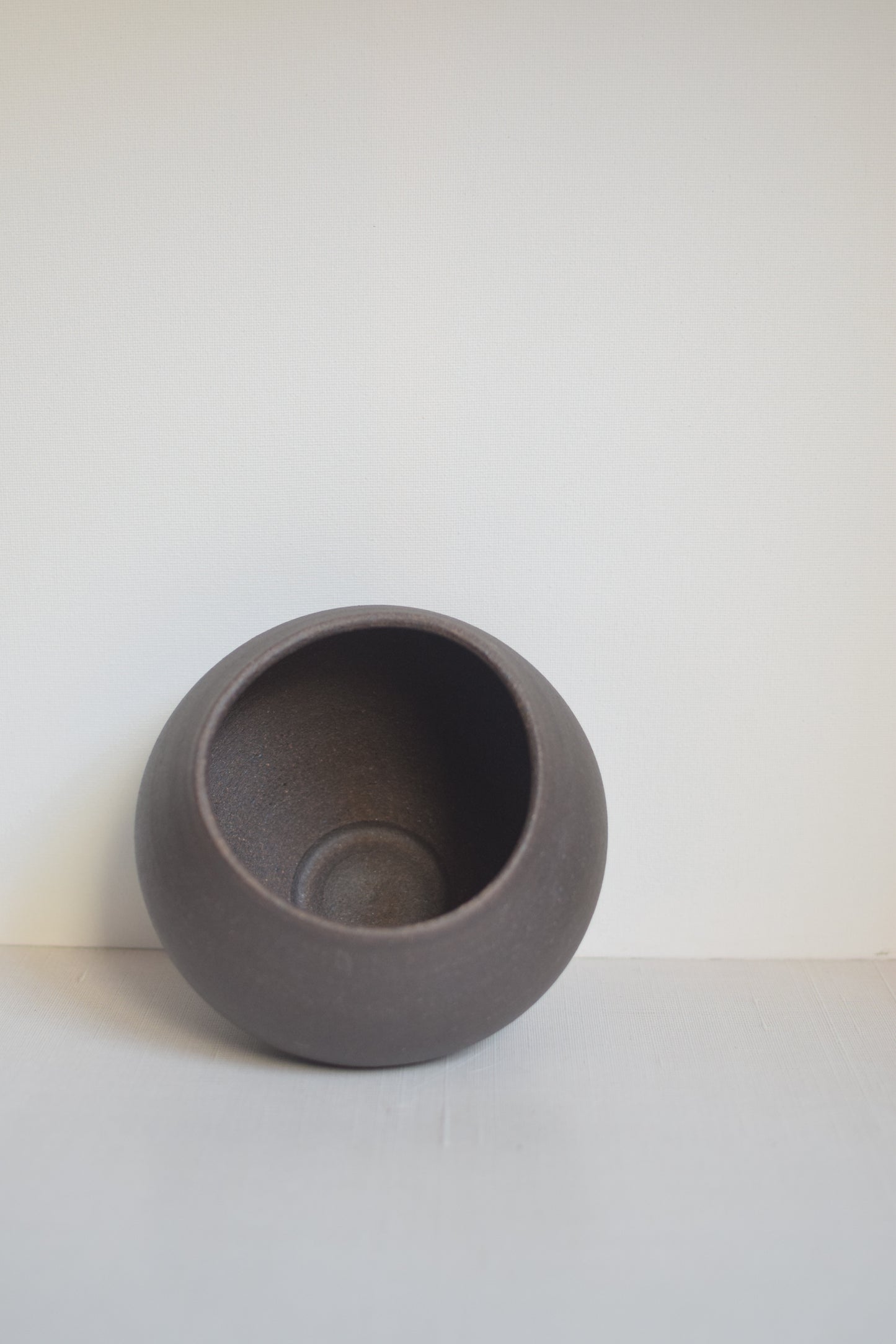 Earthen Noir Vase