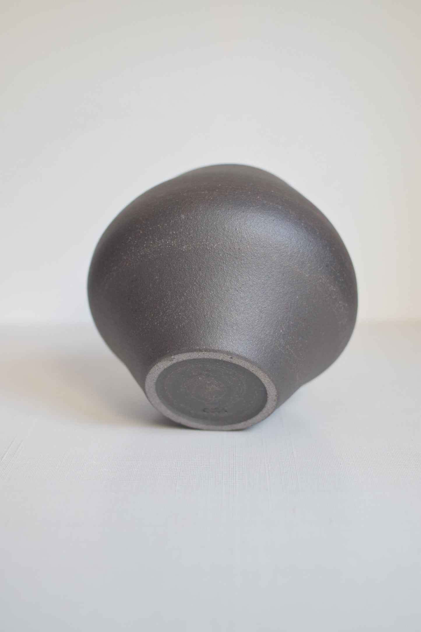 Earthen Noir Vase