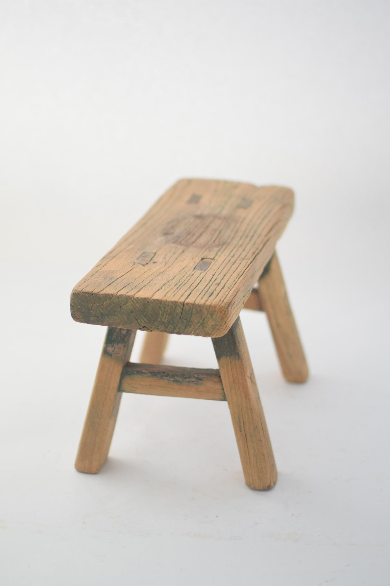 Leo Vintage Stool