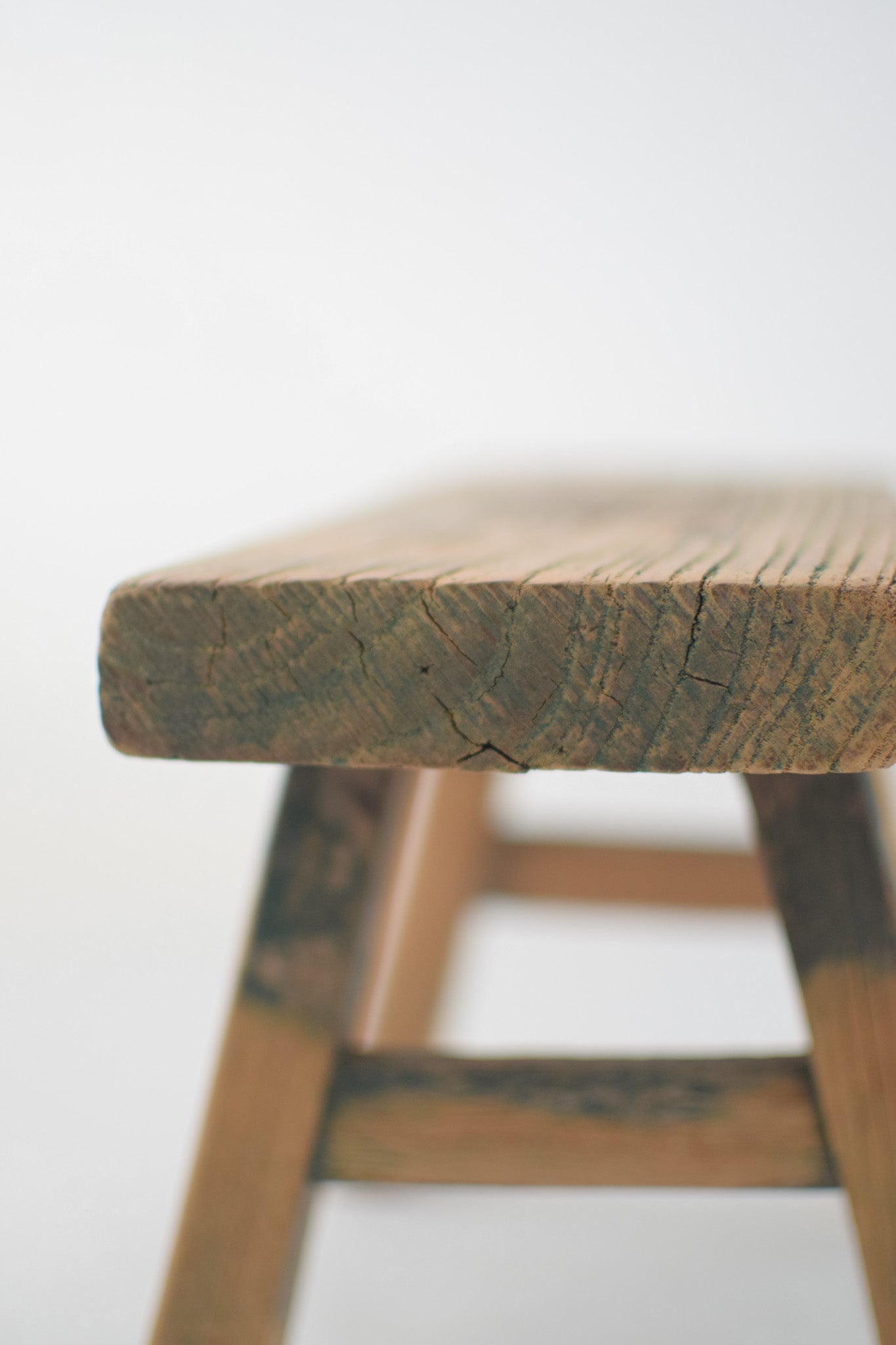 Leo Vintage Stool