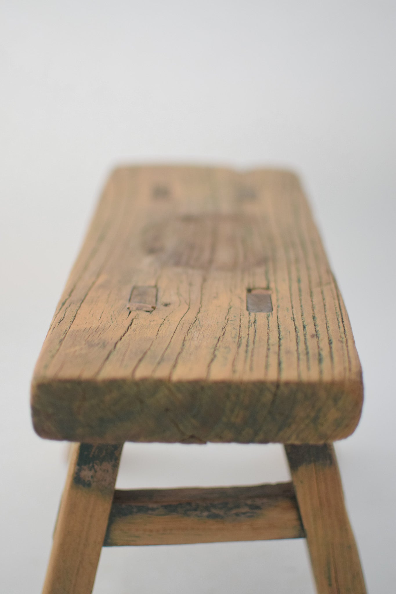Leo Vintage Stool