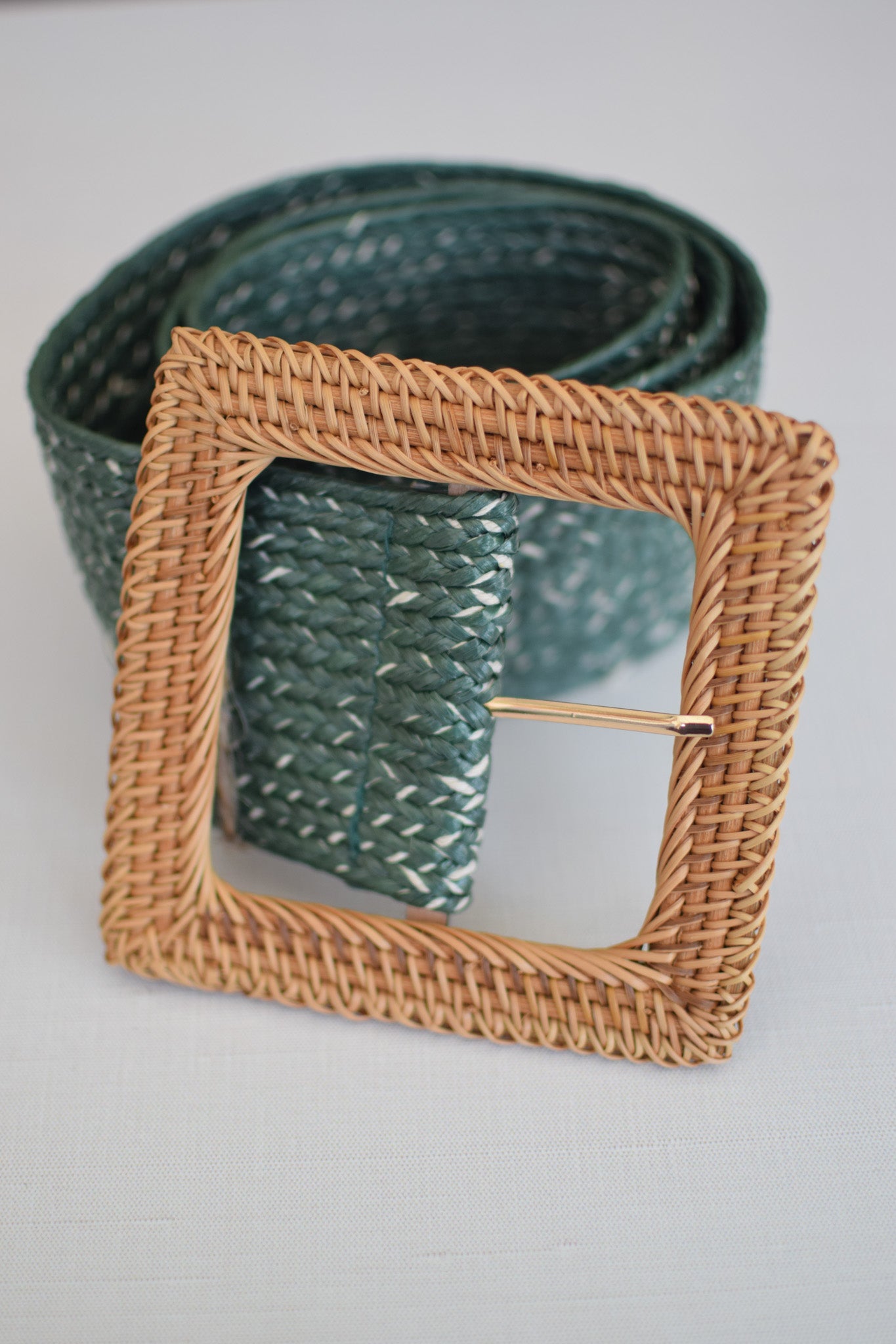 Sincere Lage Buckle Woven Belt