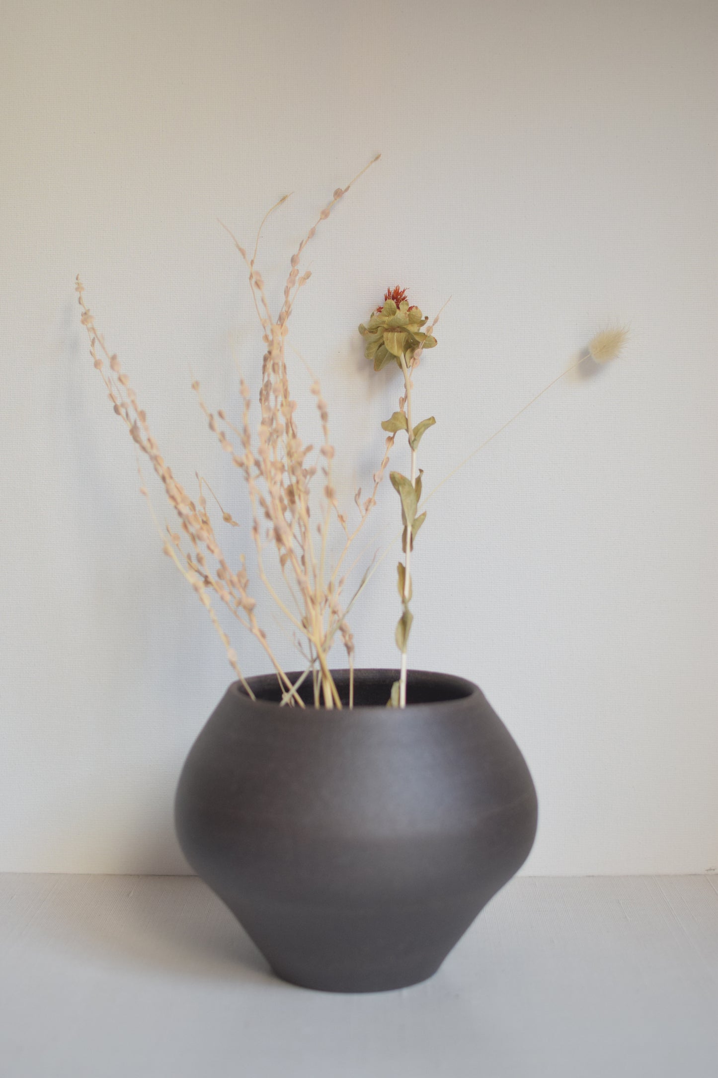 Earthen Noir Vase