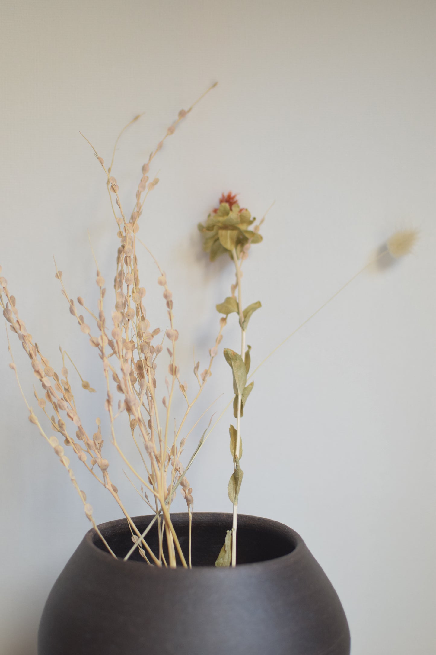 Earthen Noir Vase
