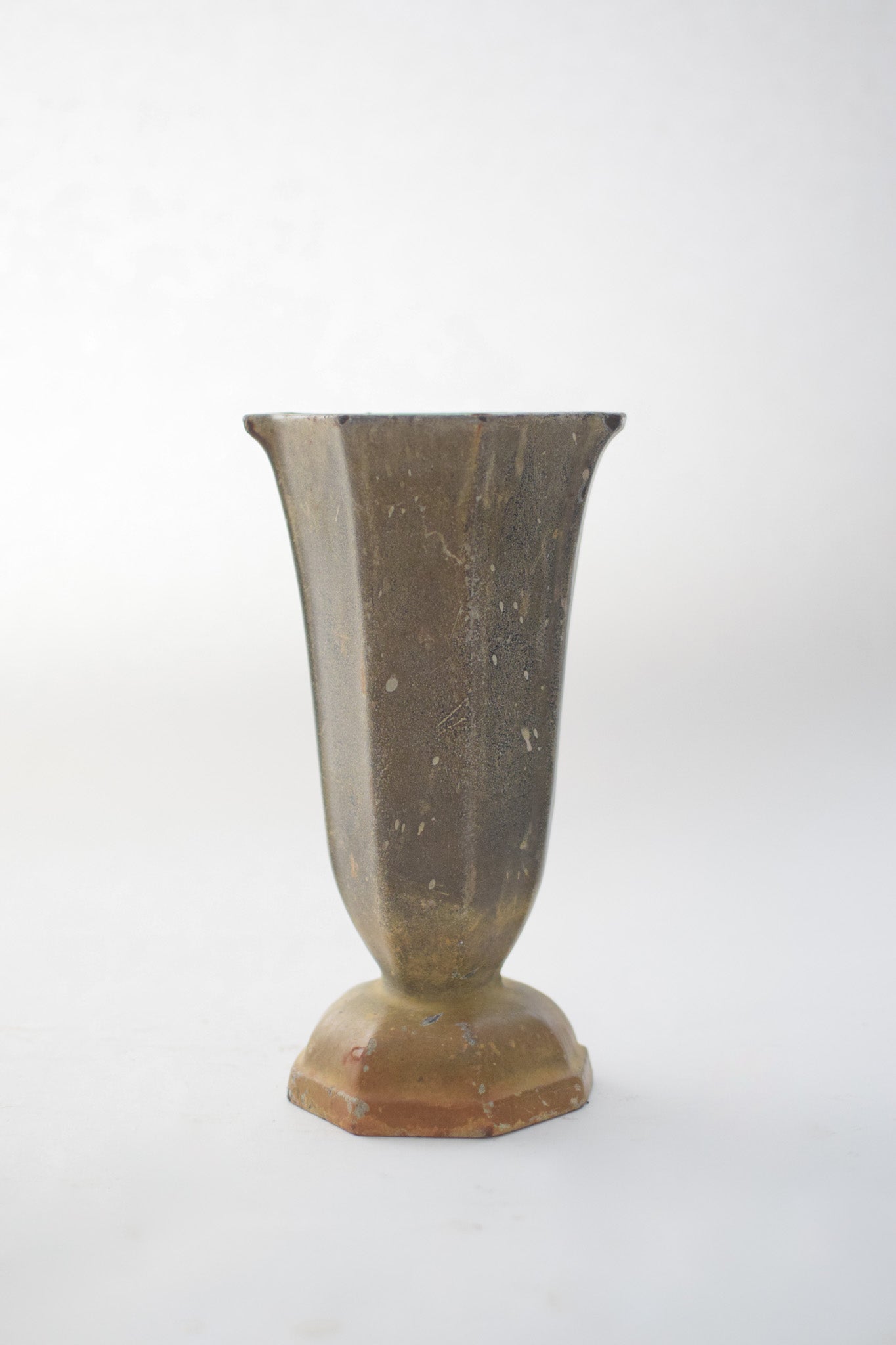 Émeric Vintage French Cast Iron Vessel