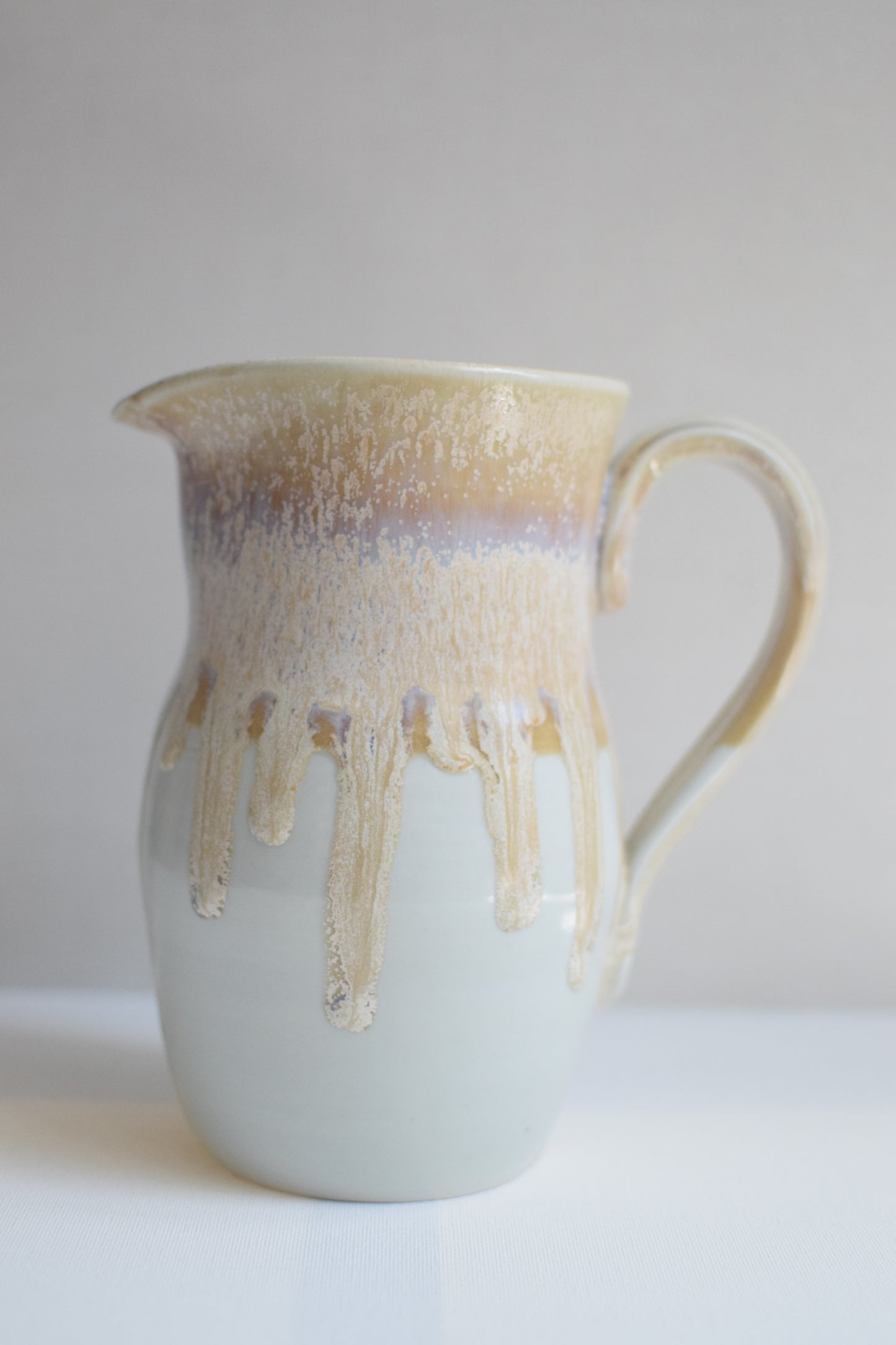 Groovy Hair Claws Carafe