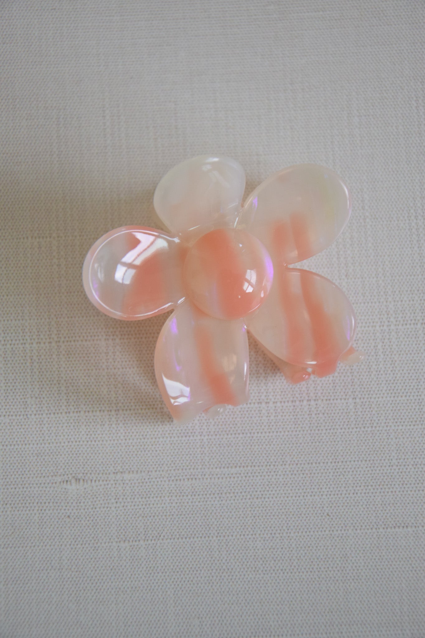 Groovy Hair Claws Coral