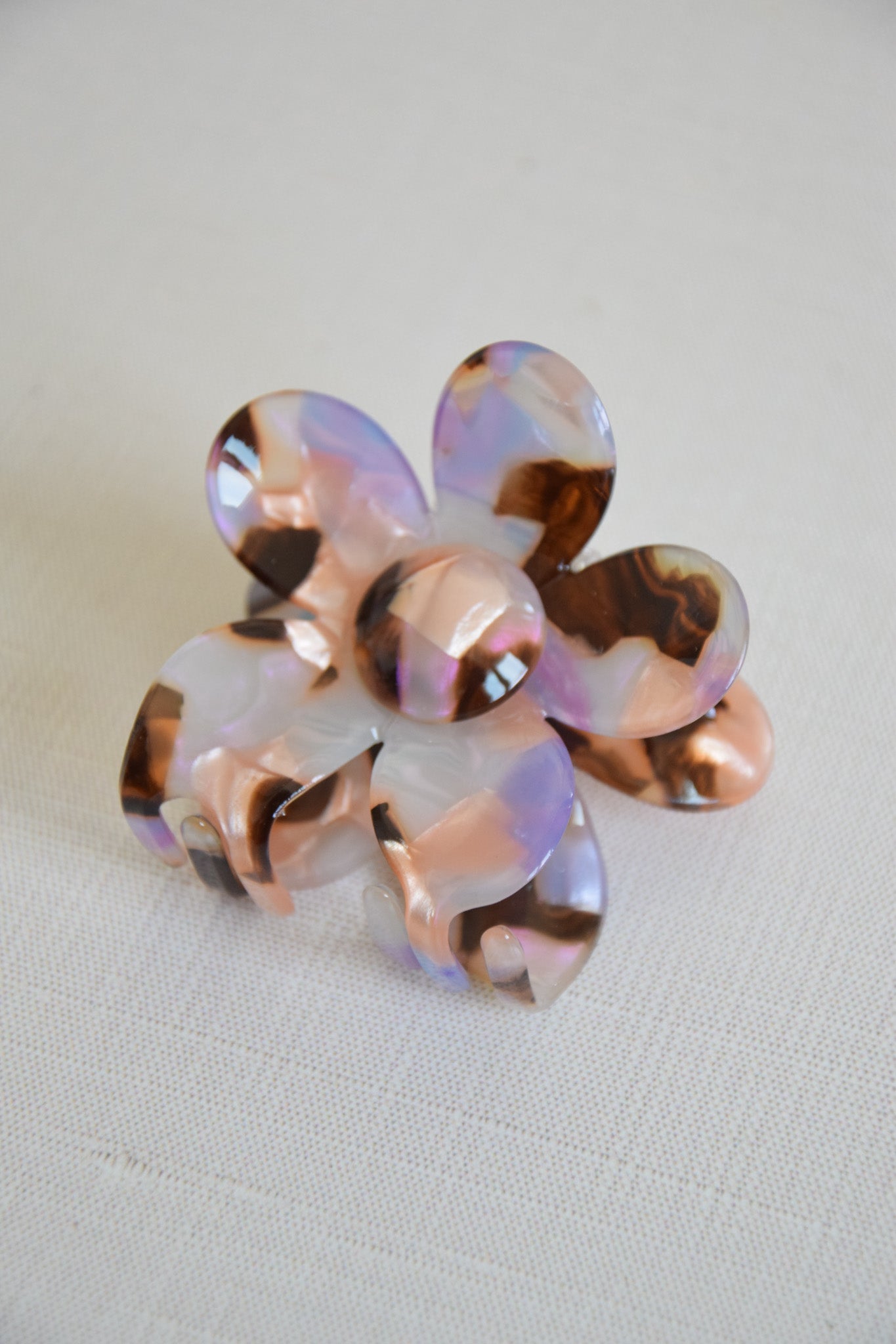Groovy Hair Claws Brown Opal