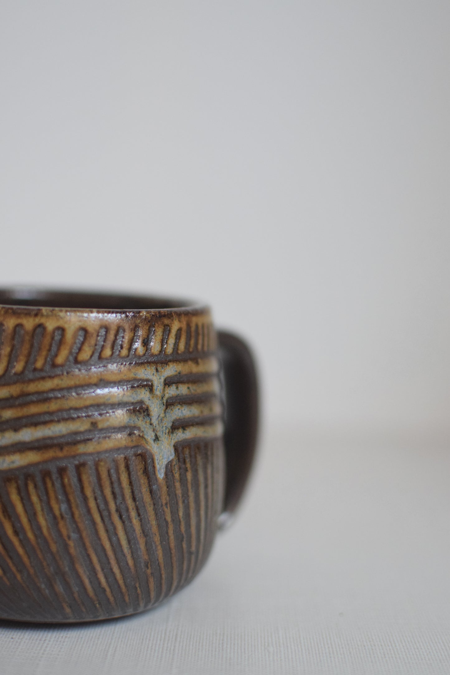 Noir Clay Mug