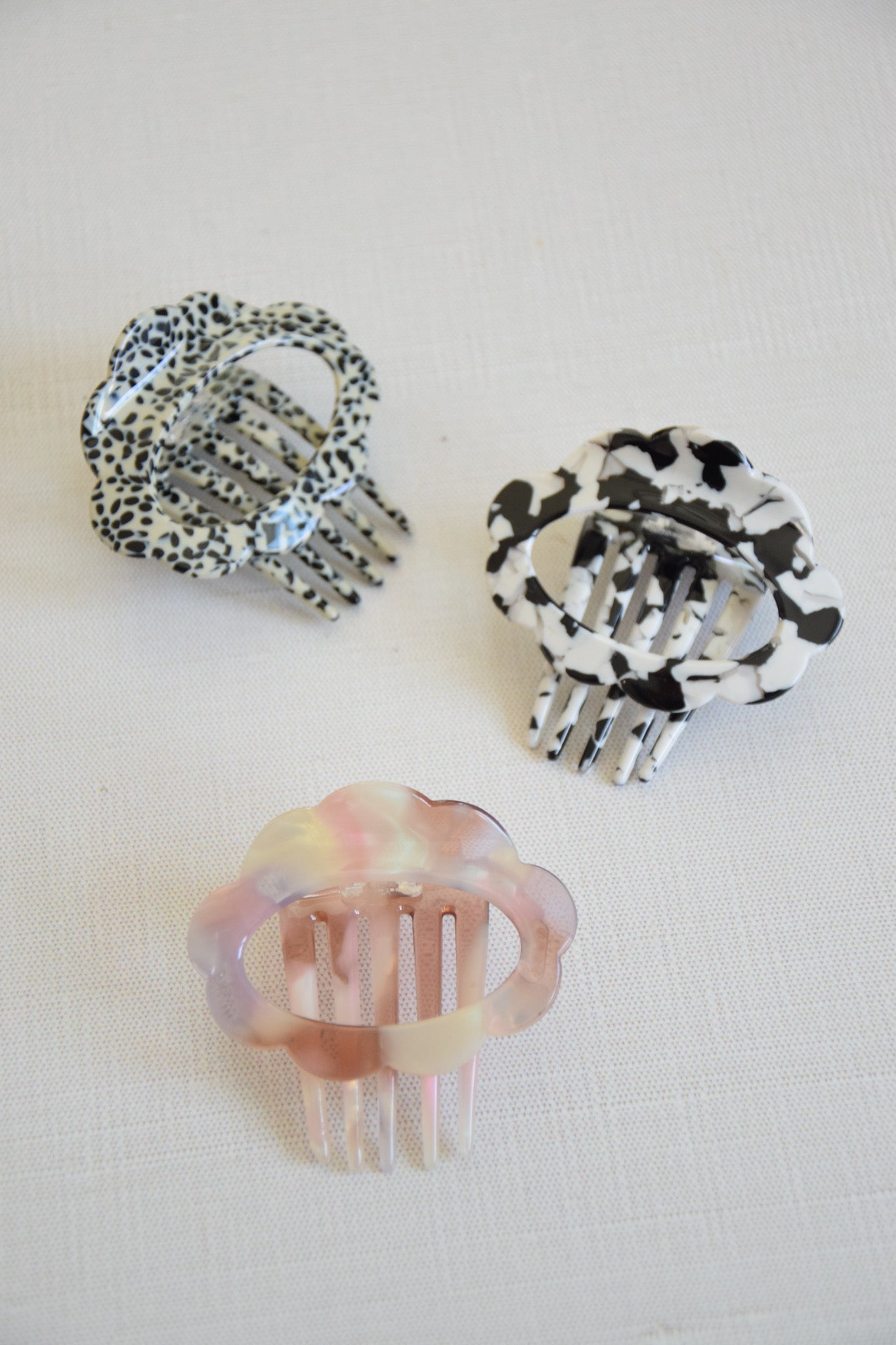 Milo Monochrome Jaw Clip