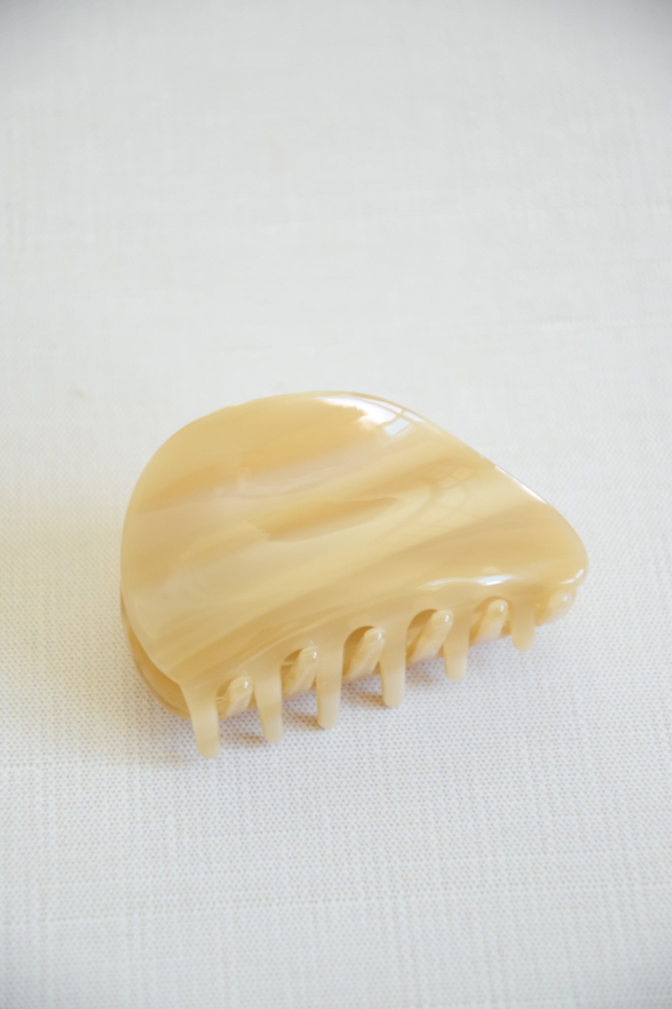 Royal Clap Clips Ivory