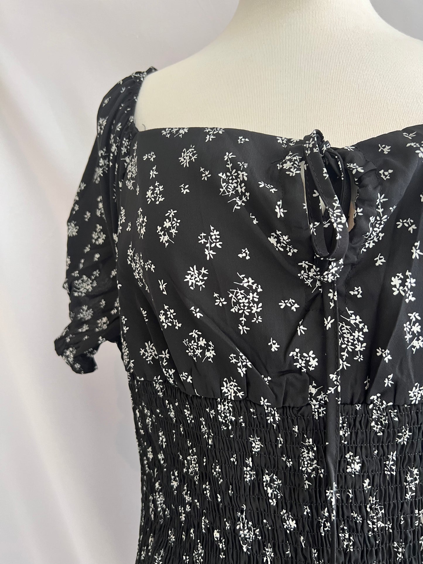 Jemma Shirred Midi Extended