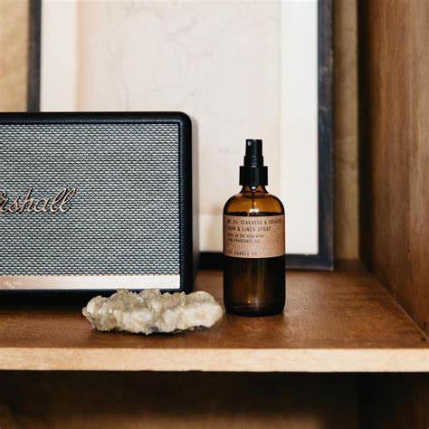 Teakwood & Tobacco Room & Linen Spray - 7.75fl.