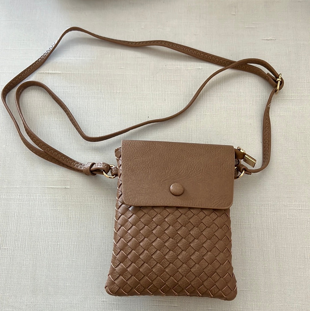 The Briar Crossbody