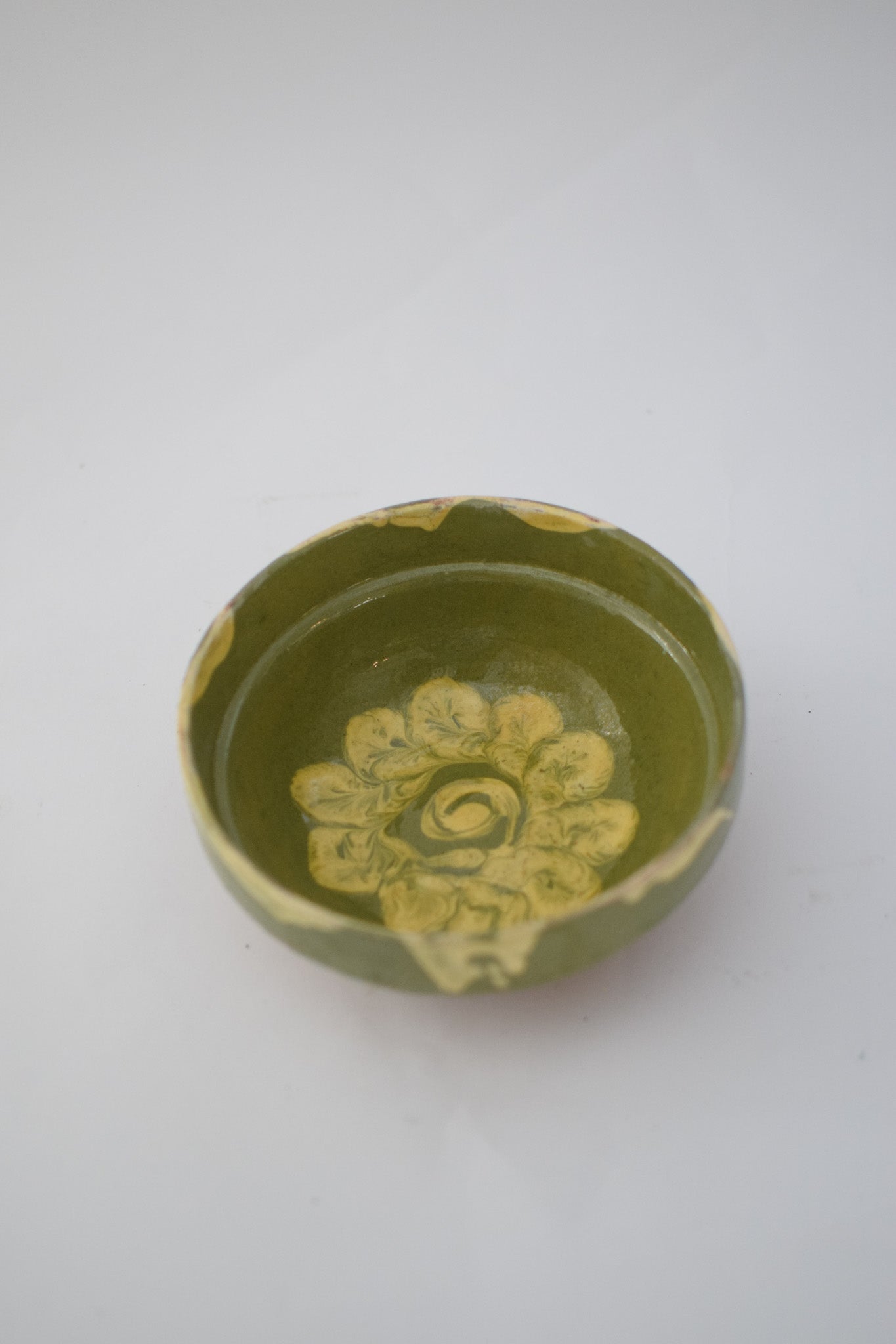 Evelyn Vintage Clay Bowl