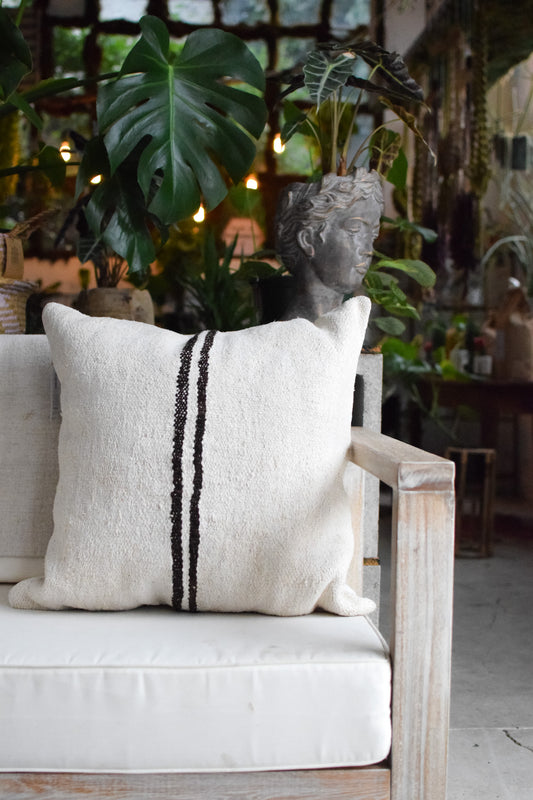 Elif Hemp Pillow Cover